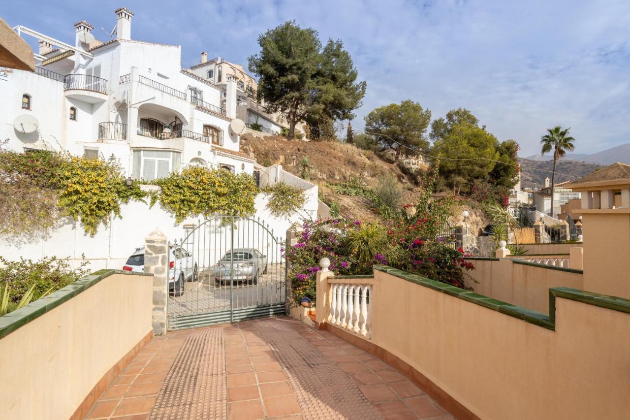 Las Flores 5 - Large Townhouse Нерха Екстер'єр фото