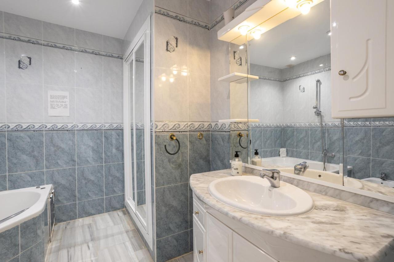 Las Flores 5 - Large Townhouse Нерха Екстер'єр фото